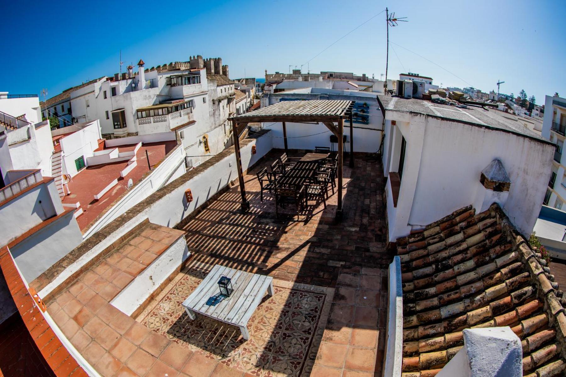 Edificio Reformado Con 2 Pisos En Tarifa Centro Apartment Exterior photo